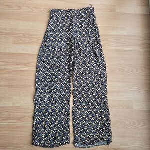 TOPSHOP Floral Patterned Women's Pants
